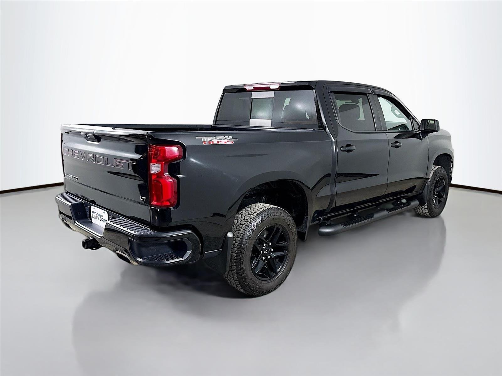 Used 2020 BLACK Chevrolet LT Trail Boss image 9