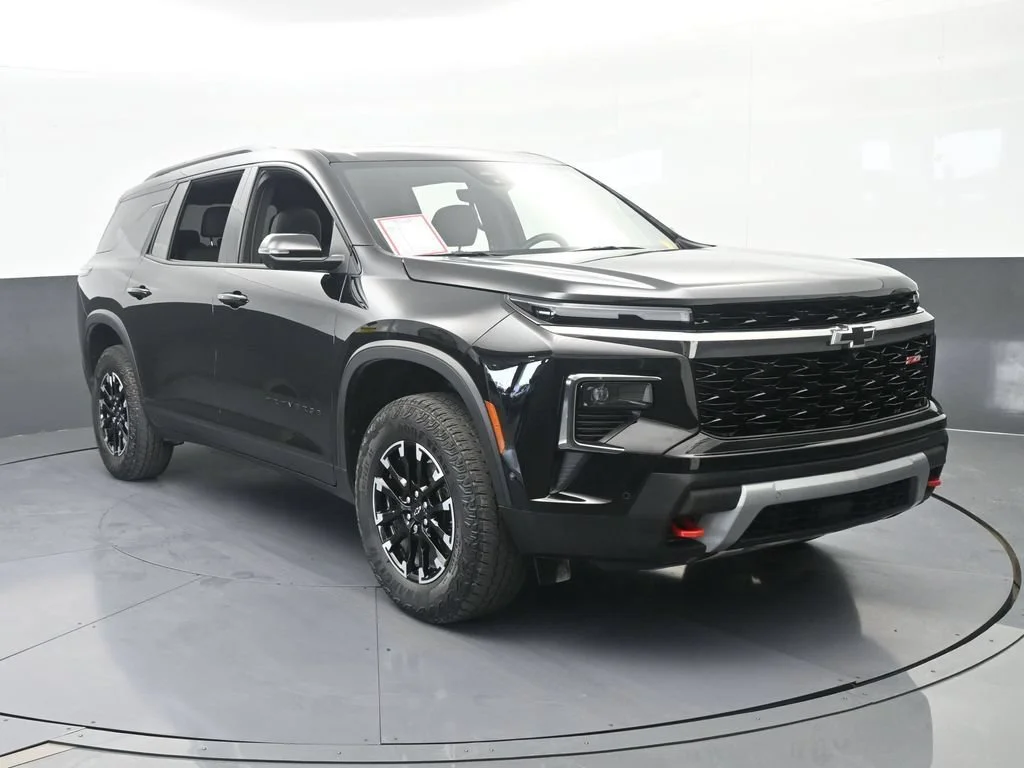 Used 2025 Mosaic Black Metallic Chevrolet Z71 image 9