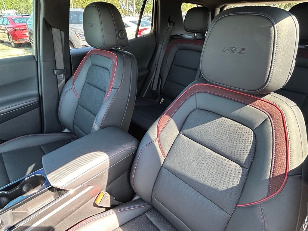 Used 2025 Black Chevrolet RS image 18
