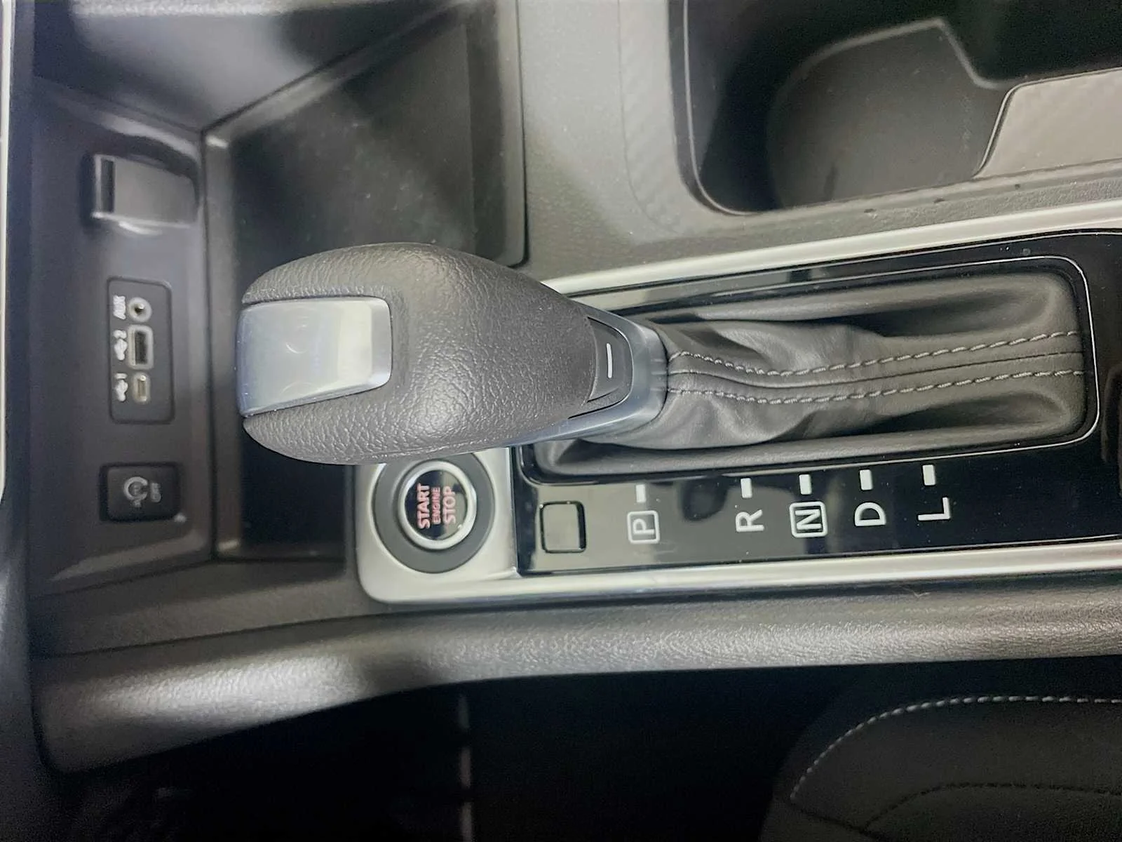 Certified Used 2025 Gun Metallic Nissan SV image 14