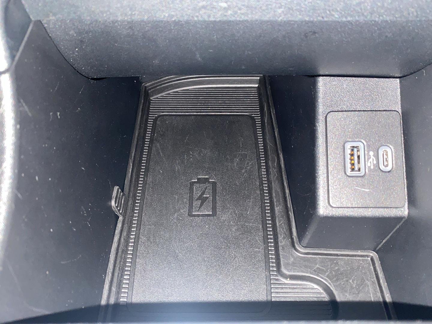 Used 2022 Blue Metallic Ford SEL image 7
