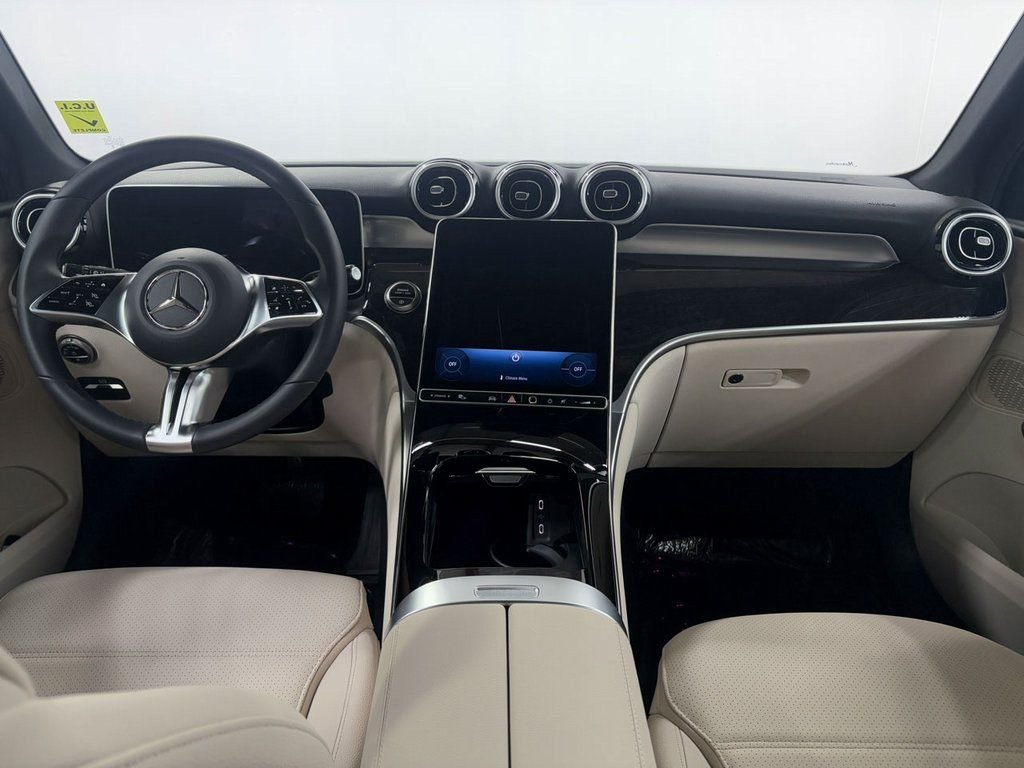 2025 Mercedes-Benz GLC Base - Photo 22