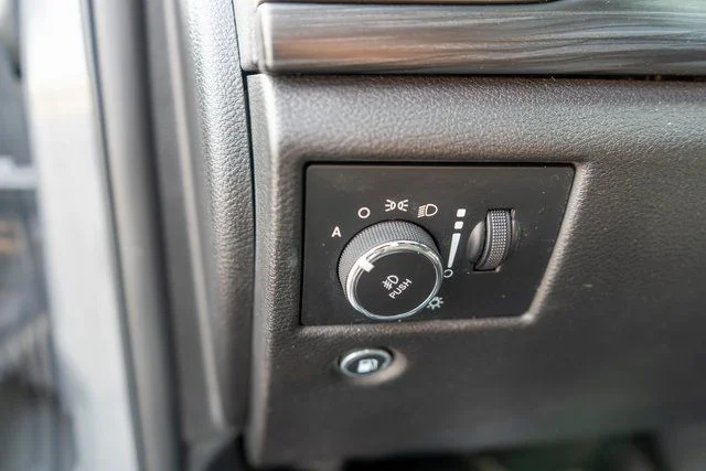 Used 2019 Gray Jeep Altitude image 21