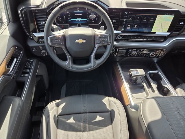 New 2026 Polar White Tricoat Chevrolet High Country image 11