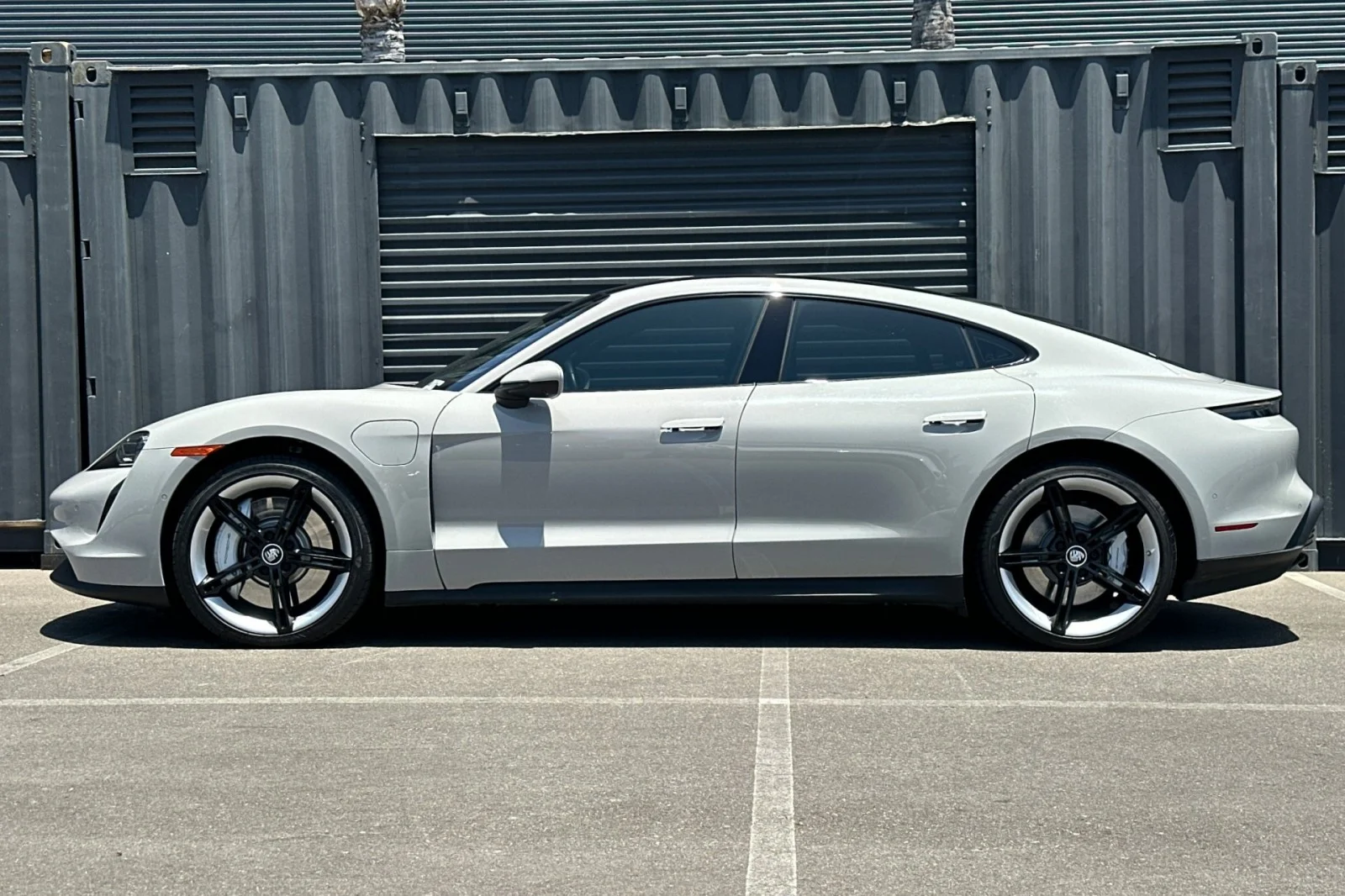Certified Used 2023 Chalk Porsche RWD image 2