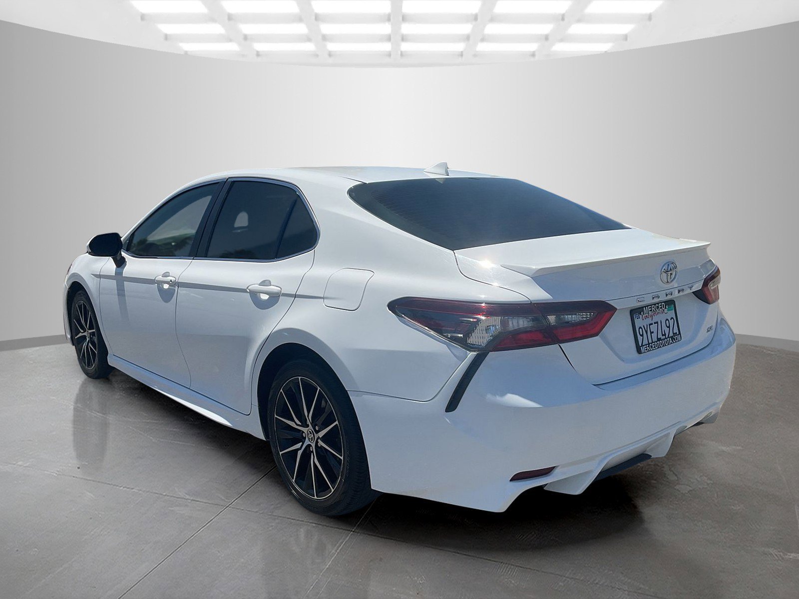 Certified Used 2022 White Toyota SE image 3