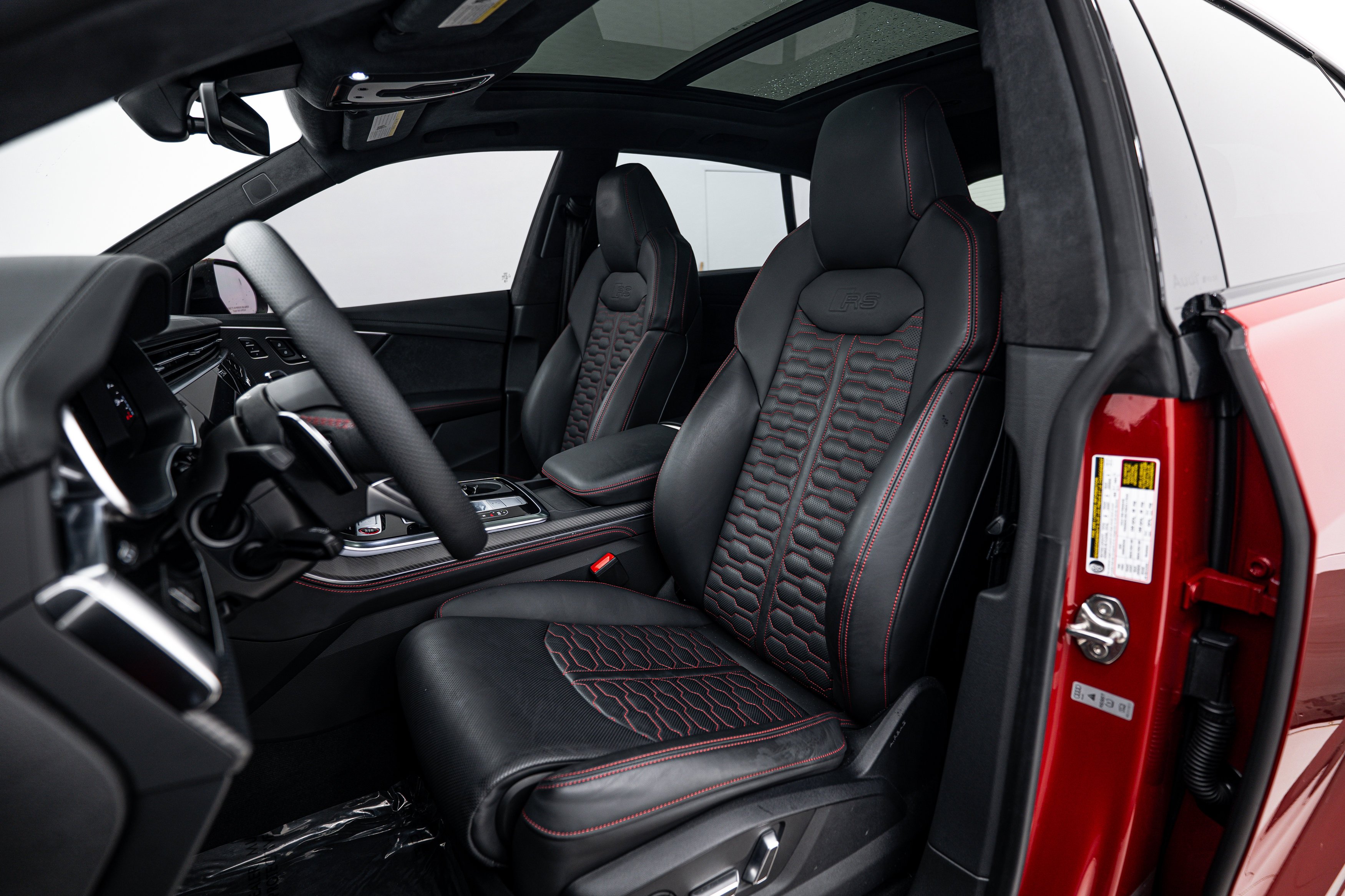 2025 Audi RS Q8 Base - Photo 20