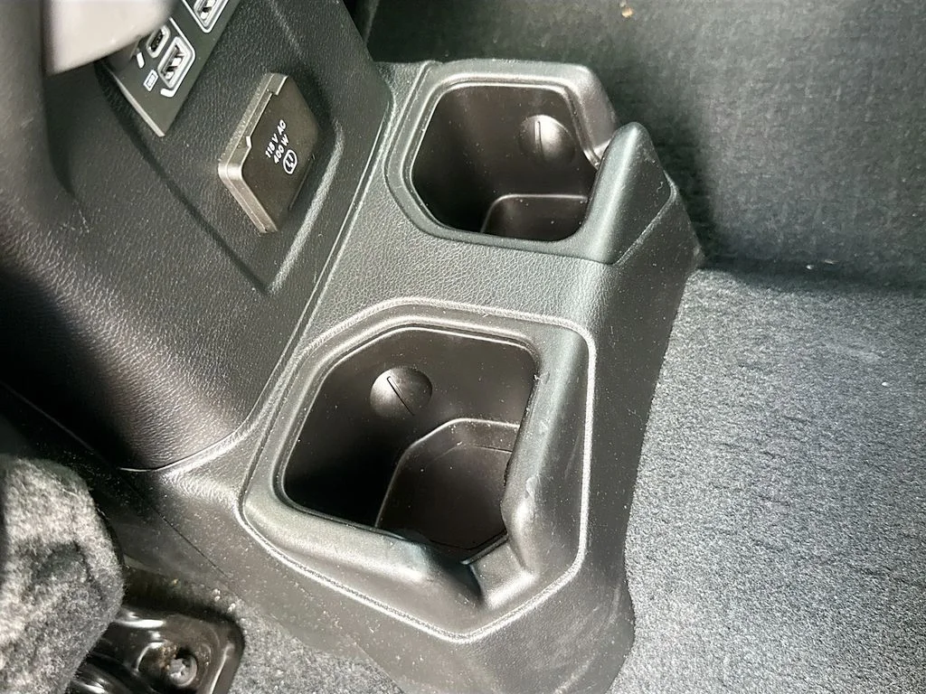 Used 2023 Black Jeep Overland image 28