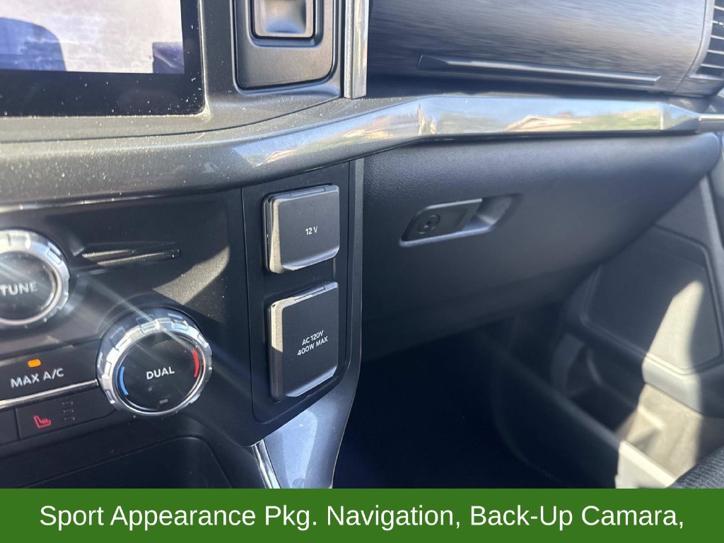 Used 2022 Black Ford XLT image 25