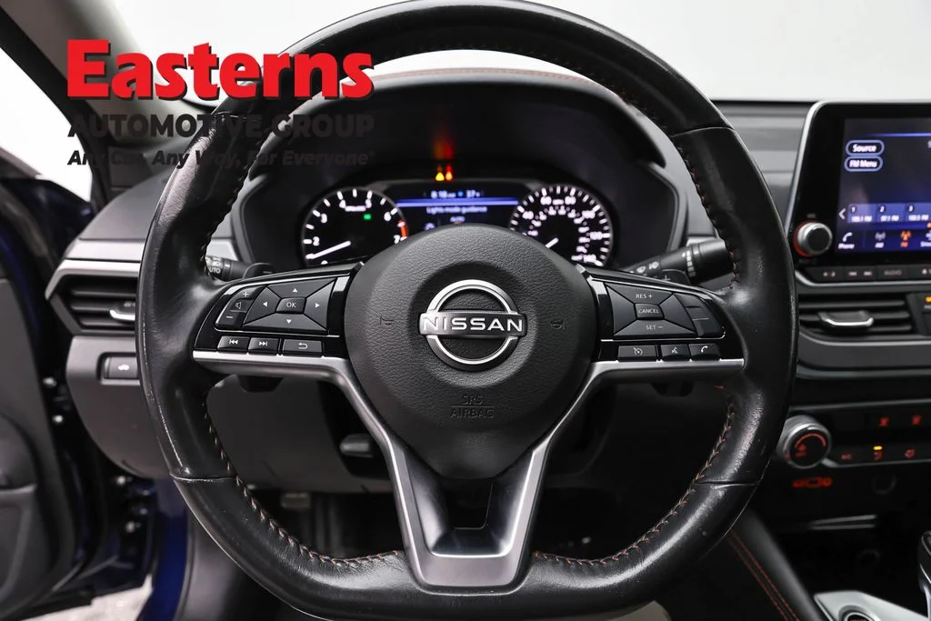 Used 2023 Blue Nissan 2.5 SR image 10