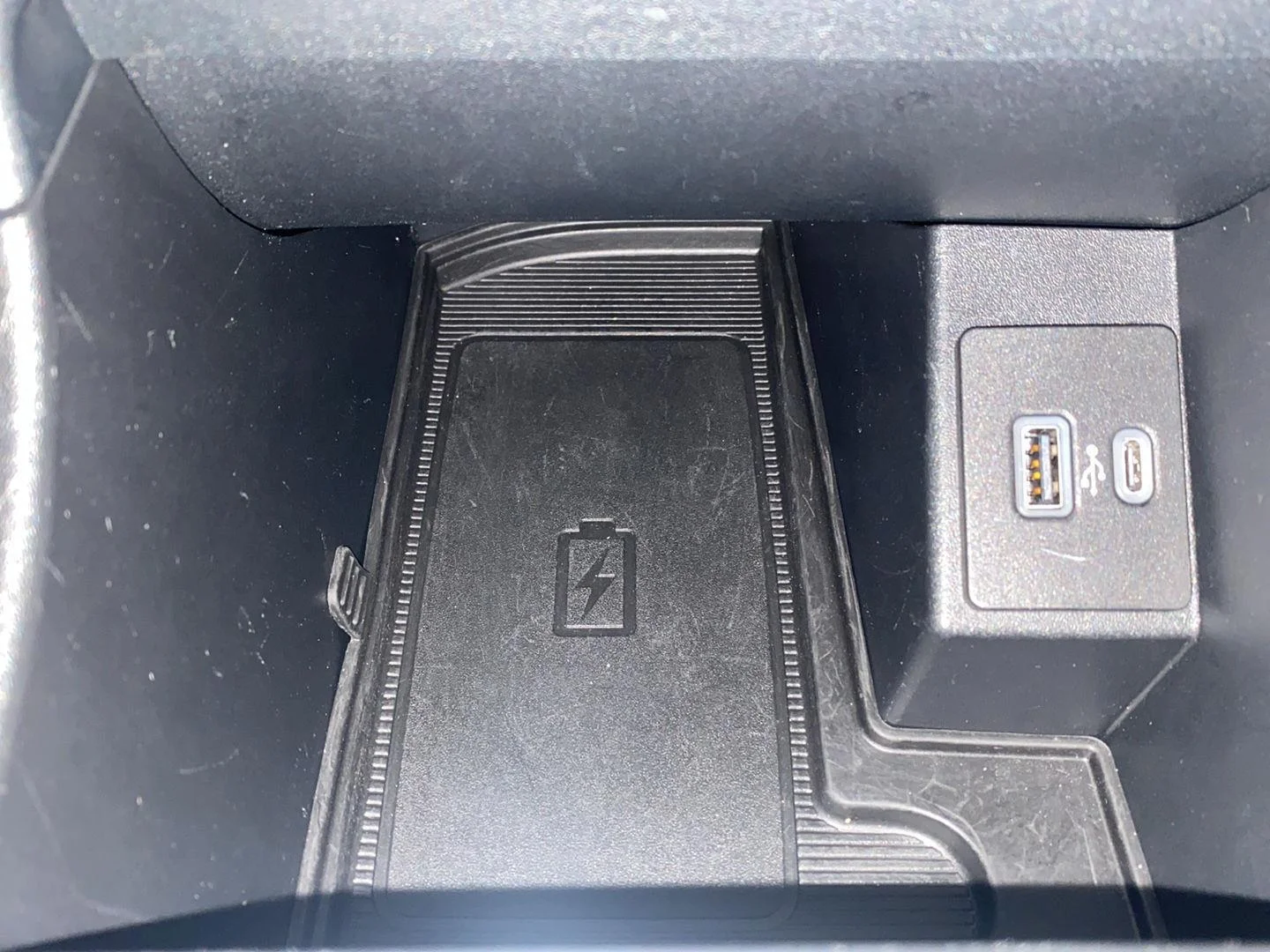 Used 2022 Blue Metallic Ford SEL image 7