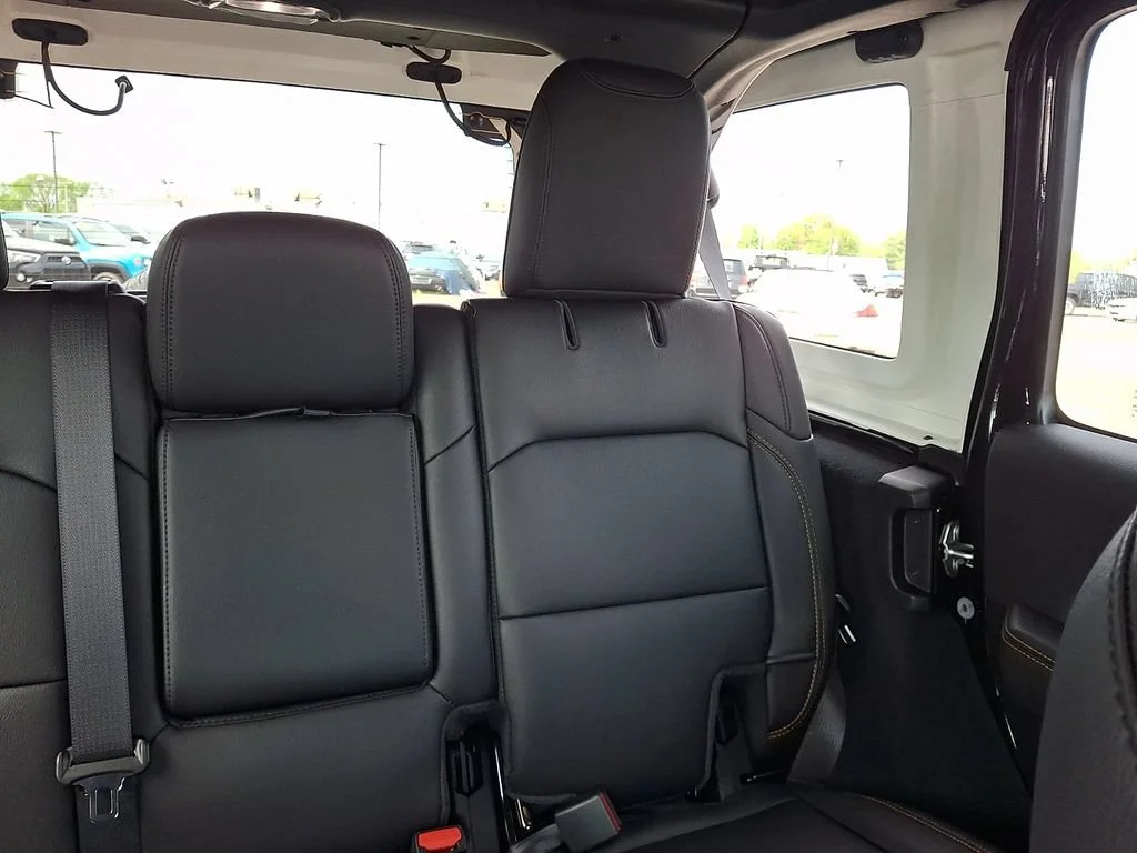 New 2026 Black Clearcoat Jeep Sahara image 15