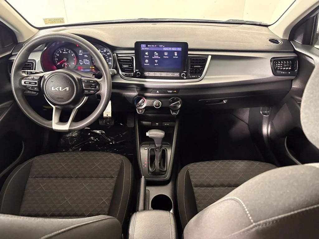 Used 2023 Silver Kia S image 33