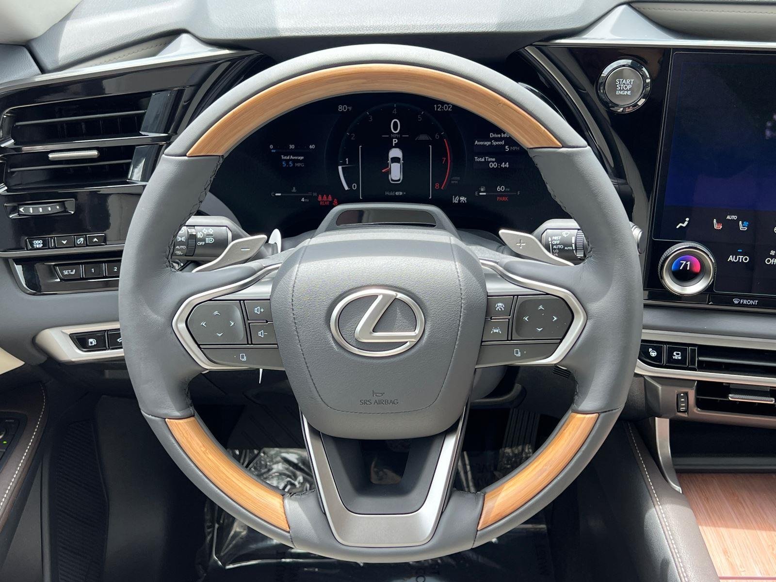 New 2026 Matador Red Mica Lexus PREMIUM PLUS image 17