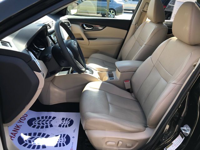 Used 2016 Midnight Jade Nissan SL image 23