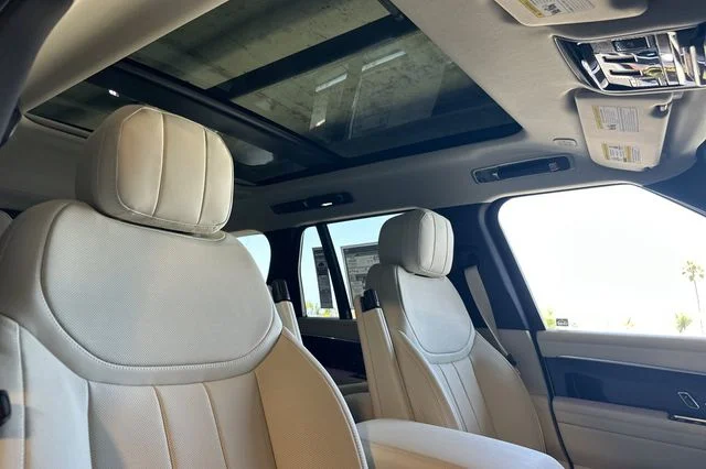 New 2026 Belgravia Green Land Rover SE image 16