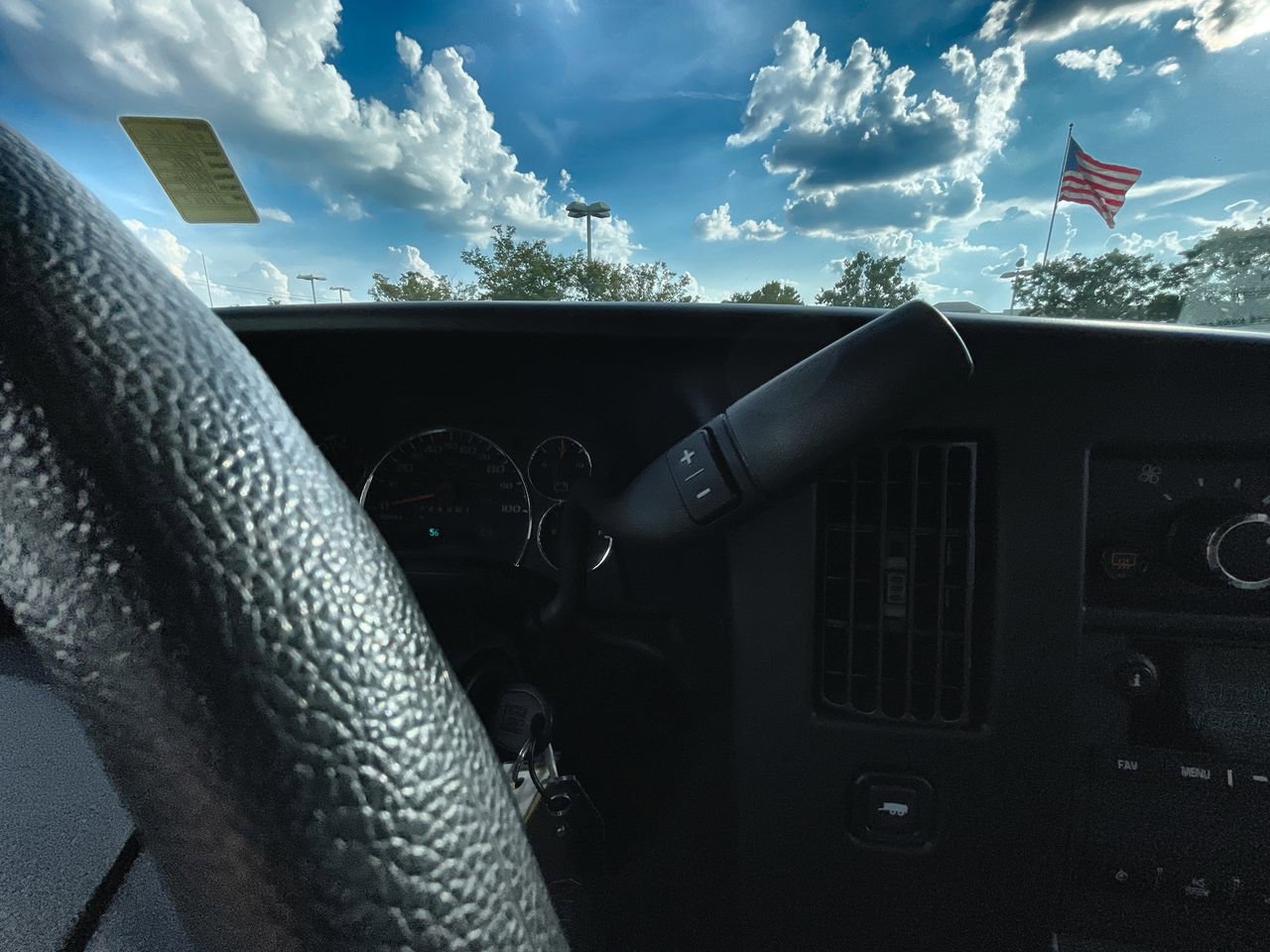 2022 Chevrolet Express Passenger LS - Photo 7