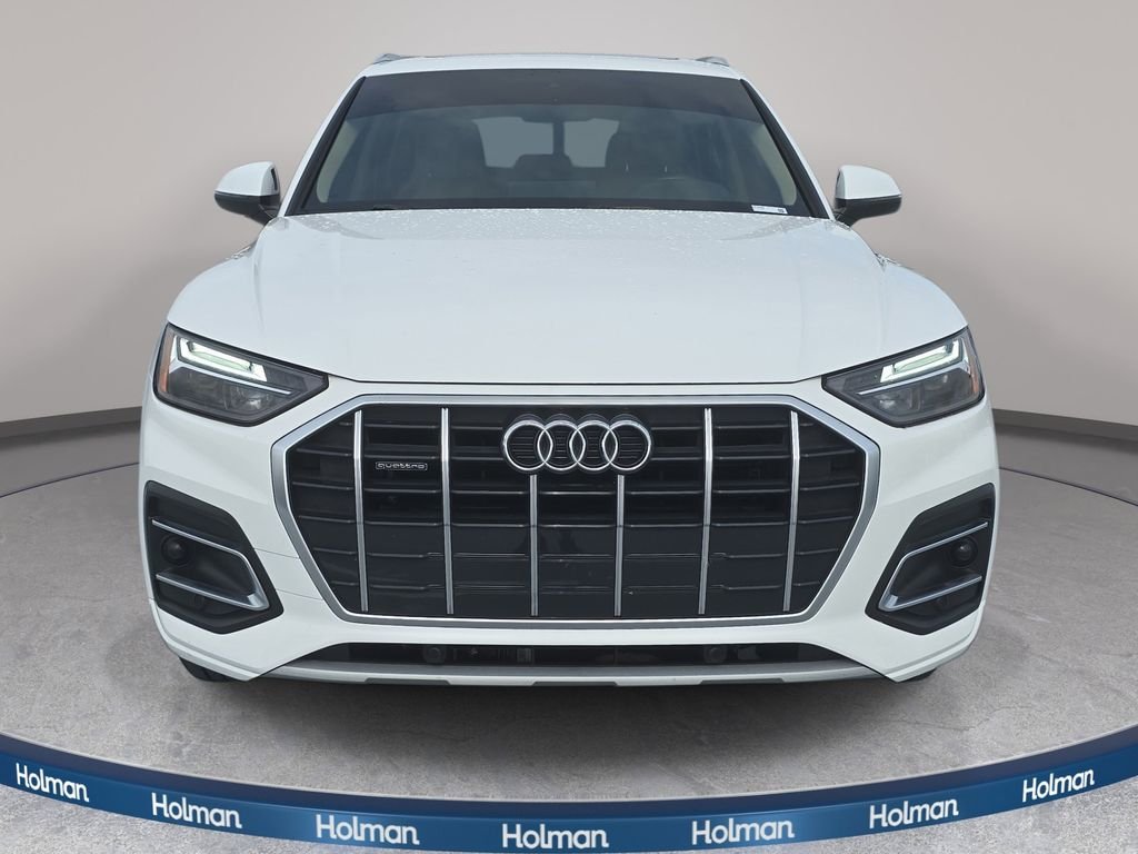 Used 2023 White Audi 40 Premium image 4