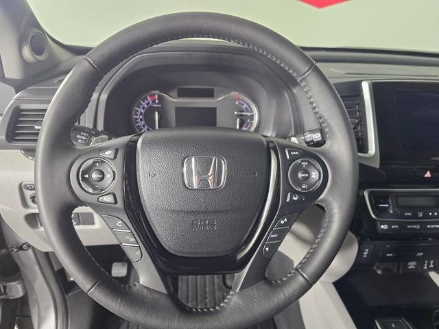 Certified Used 2017 White Diamond Pearl Honda Touring image 21