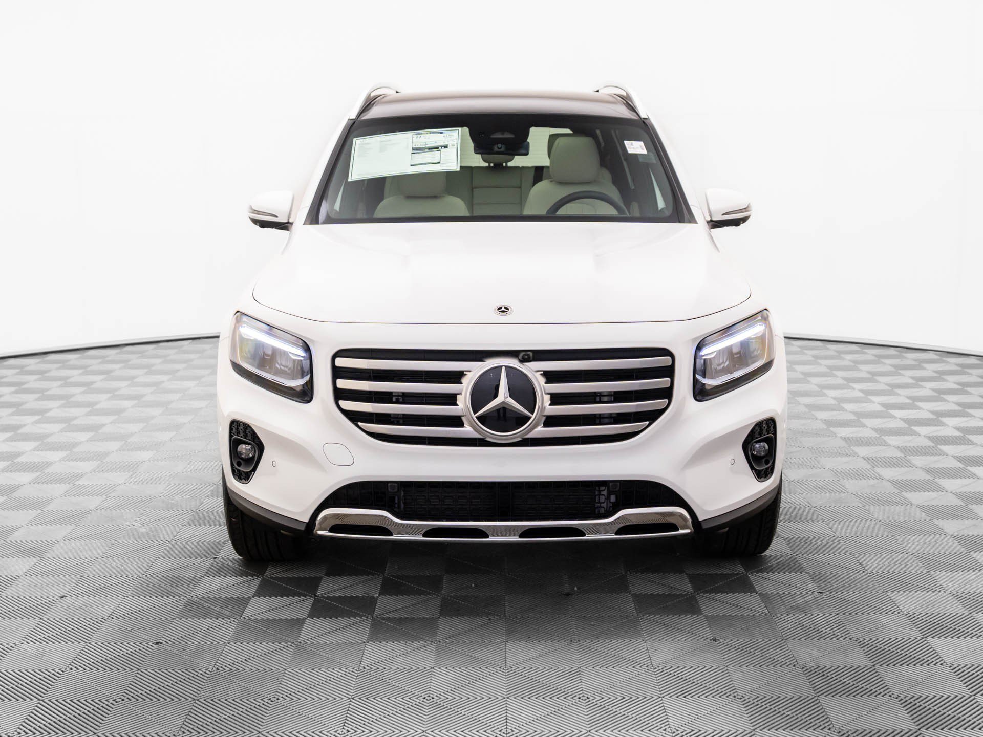 New 2026 White Mercedes-Benz GLB 250 image 48