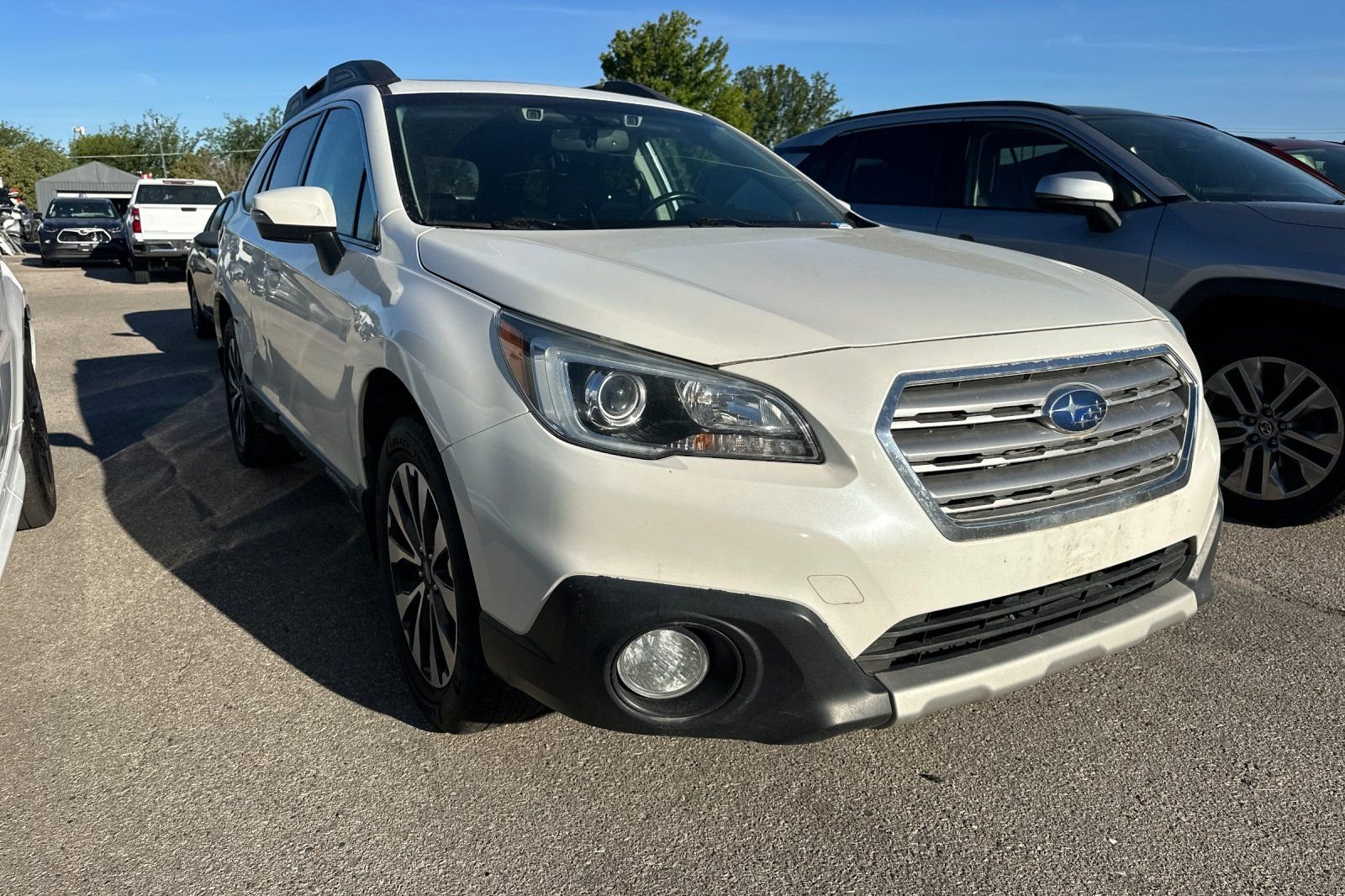 Used 2016 White Subaru 2.5i image 2