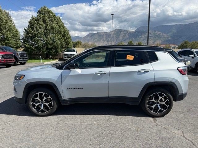 Used 2025 Silver Zynith Jeep Limited image 9