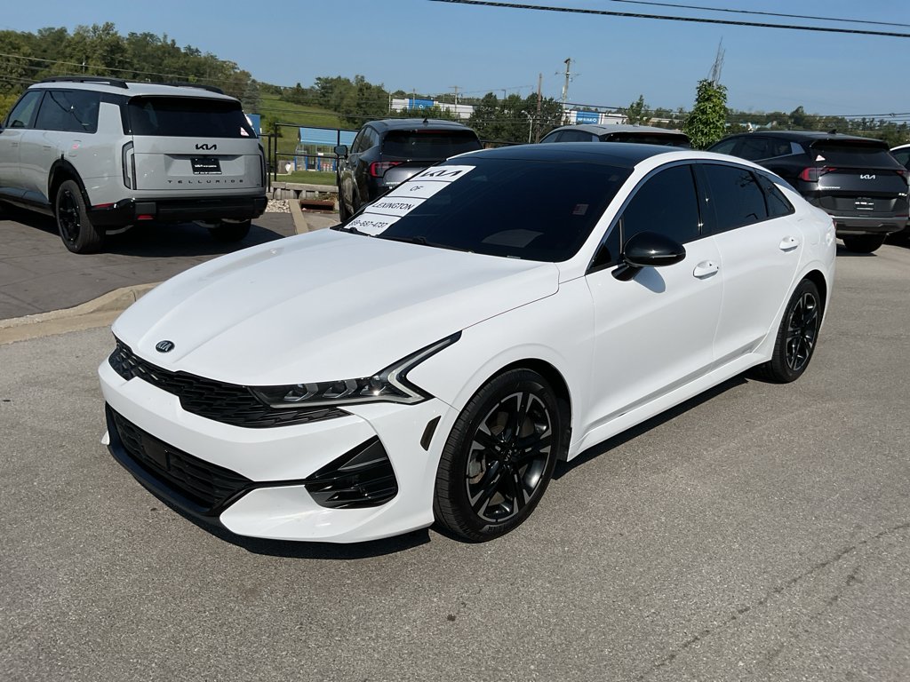 Used 2021 Glacial White Pearl Kia GT-Line image 4