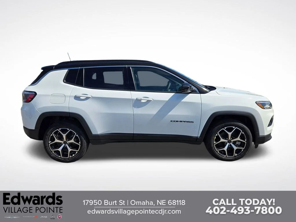 New 2026 Bright White Clear-Coat Exterior Paint Jeep Limited image 2