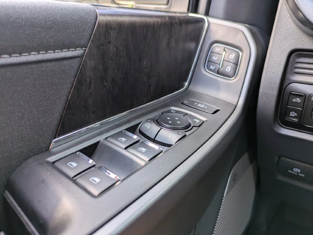 New 2026 Oxford White Ford Lariat image 27