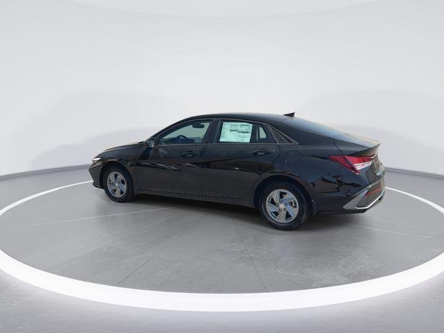 New 2026 Black Hyundai SE image 6