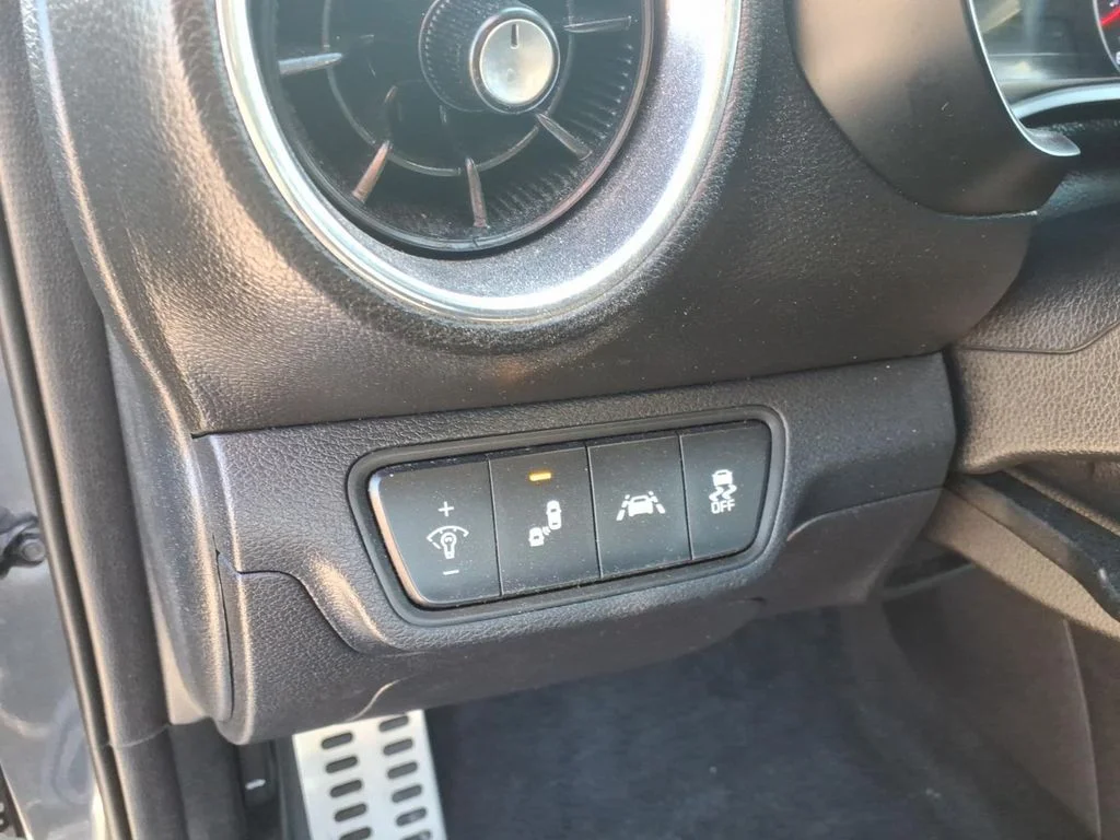 Used 2020 Gray Kia GT-Line image 19