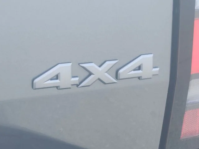 New 2026 Gun Metallic Nissan Crew Cab SV image 6