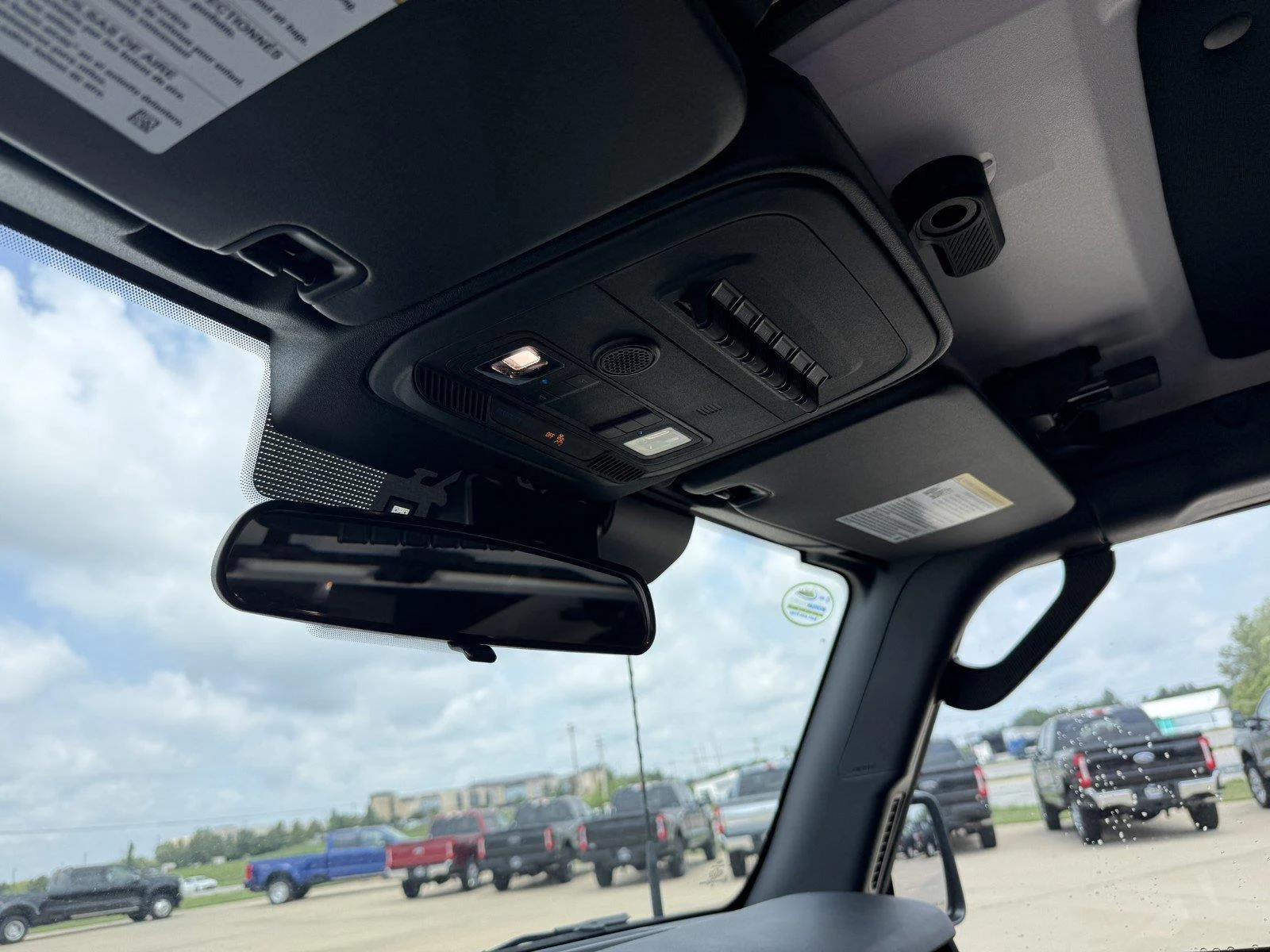 New 2026 Avalanche Gray Ford Badlands® image 21