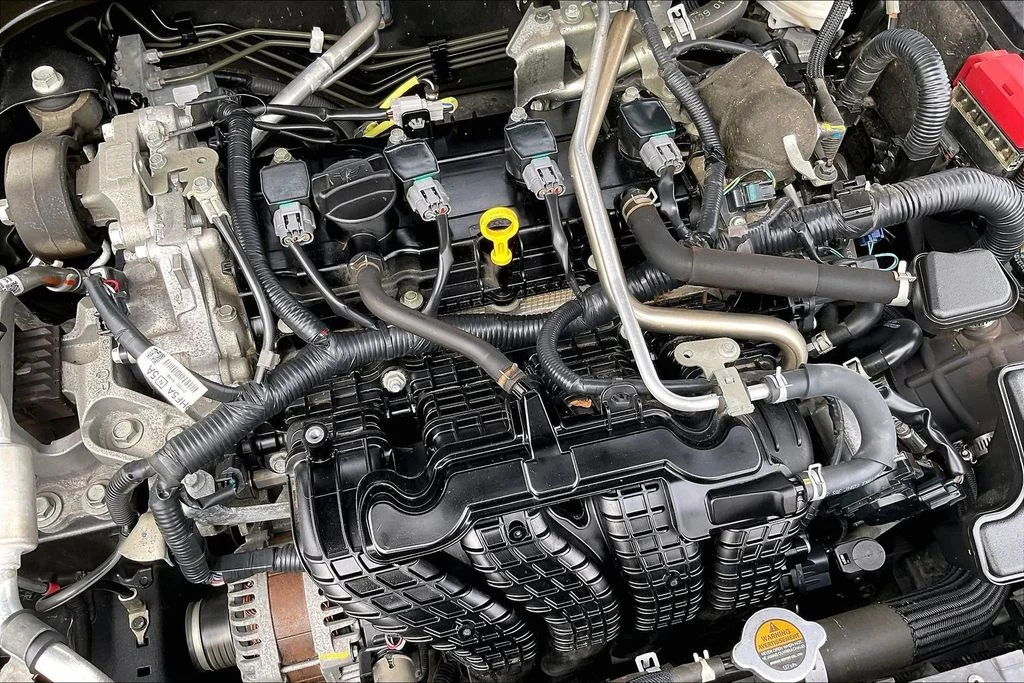 Used 2022 Gray Nissan 2.5 SV image 35