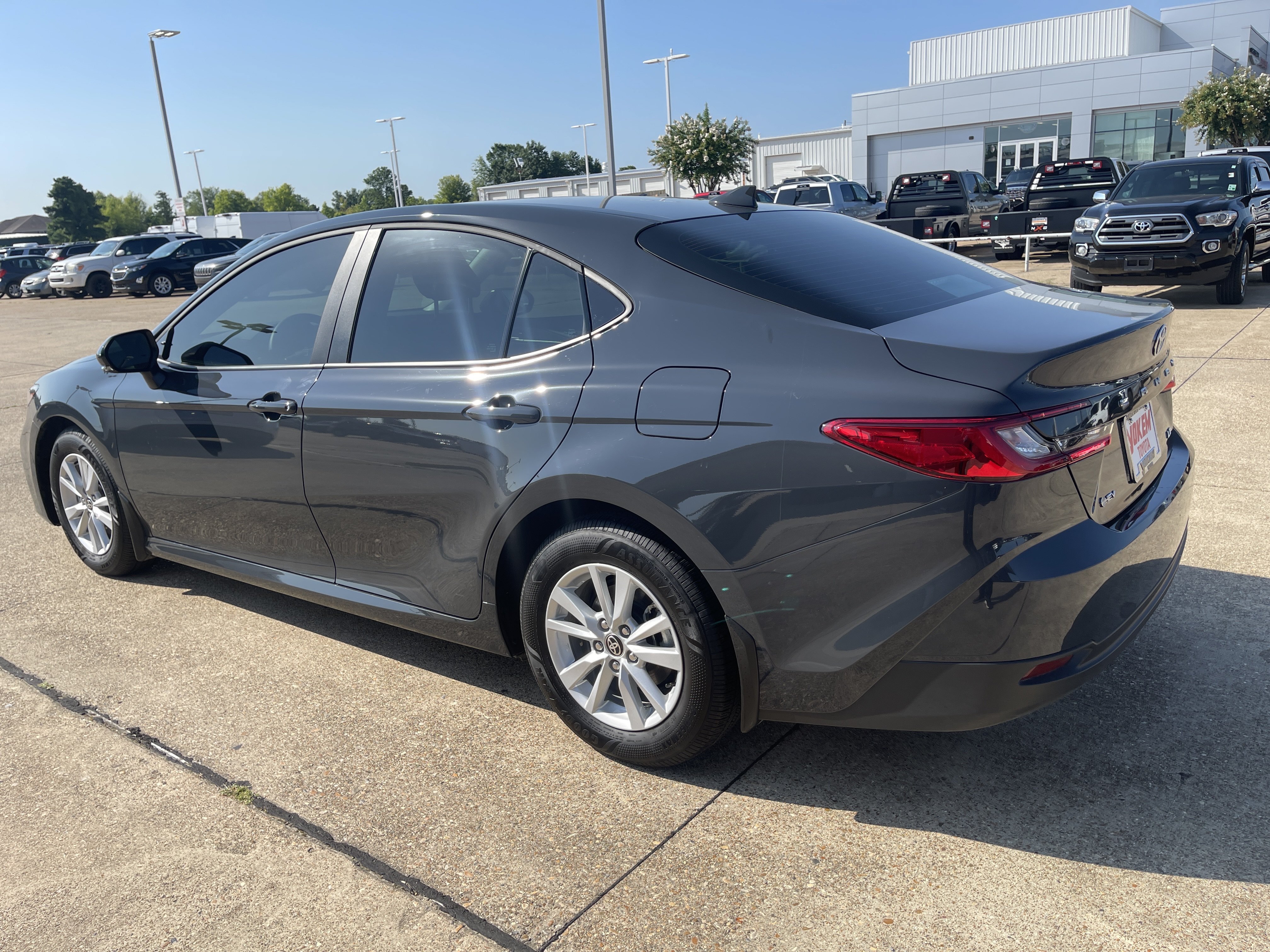 Used 2026 Underground Toyota LE image 11