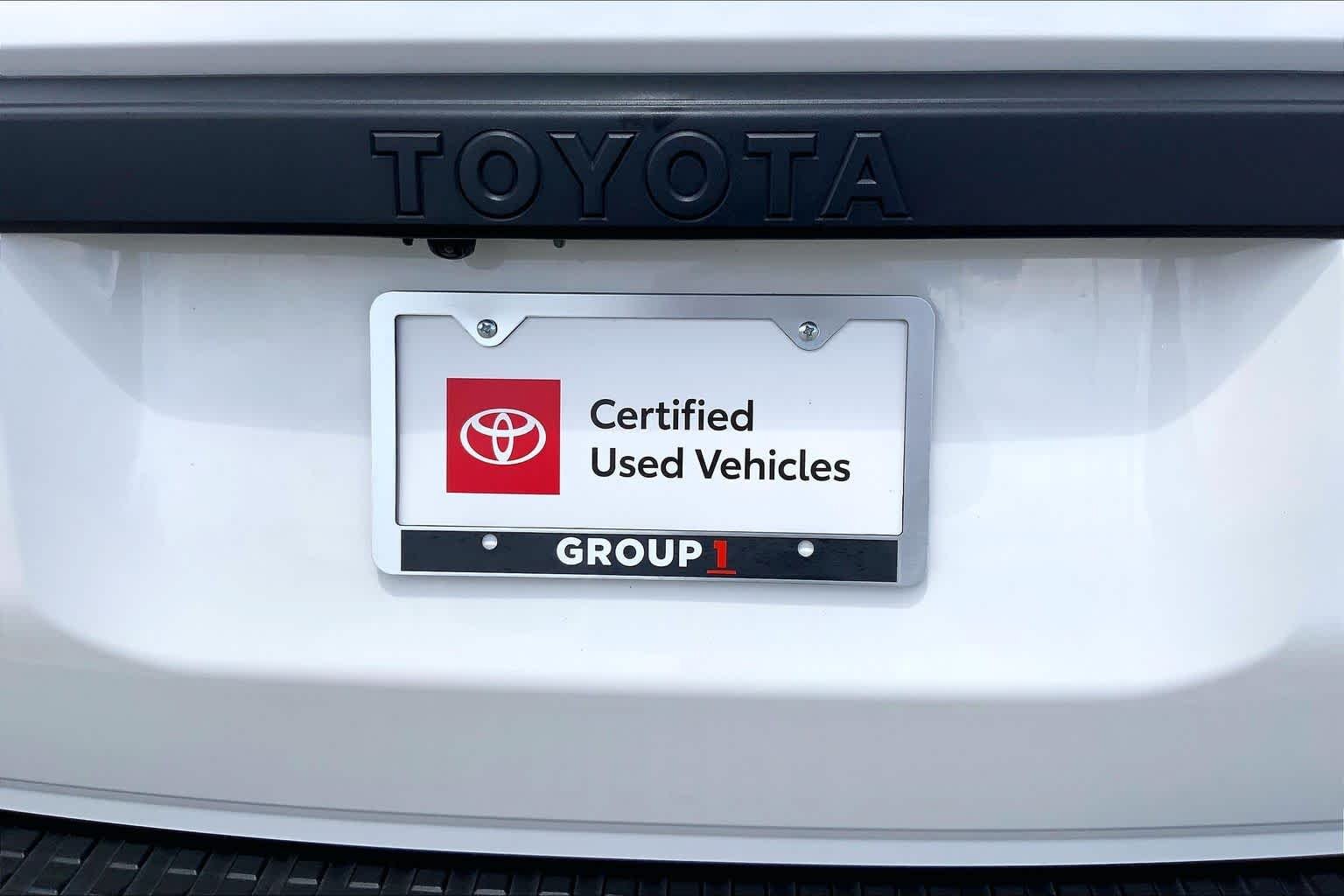 Used 2025 Ice Cap Toyota 1958 image 10