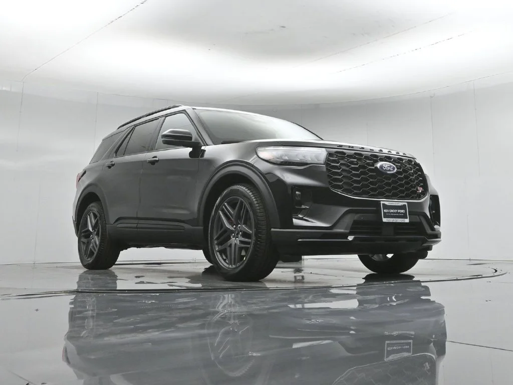 New 2026 Agate Black Metallic Ford ST image 47