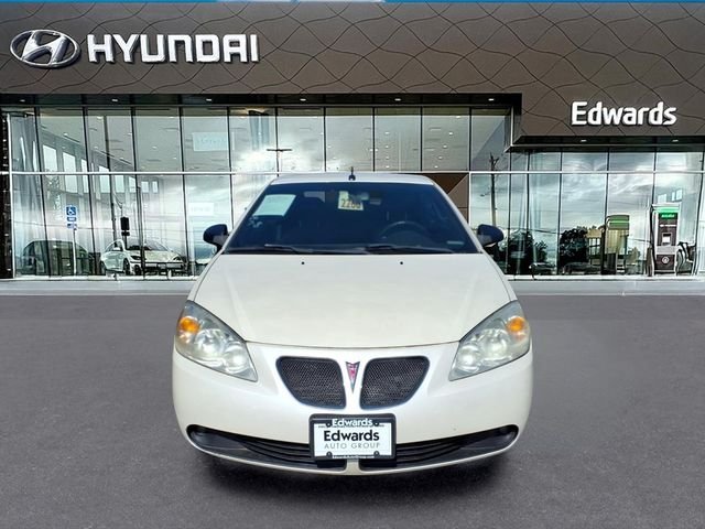 Used 2009 White Pontiac GT image 3