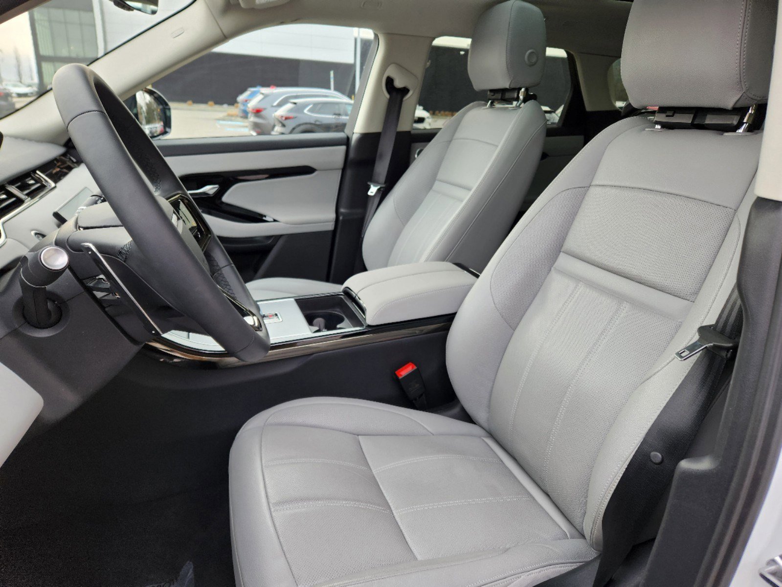 Certified Used 2024 Fuji White Land Rover S image 10