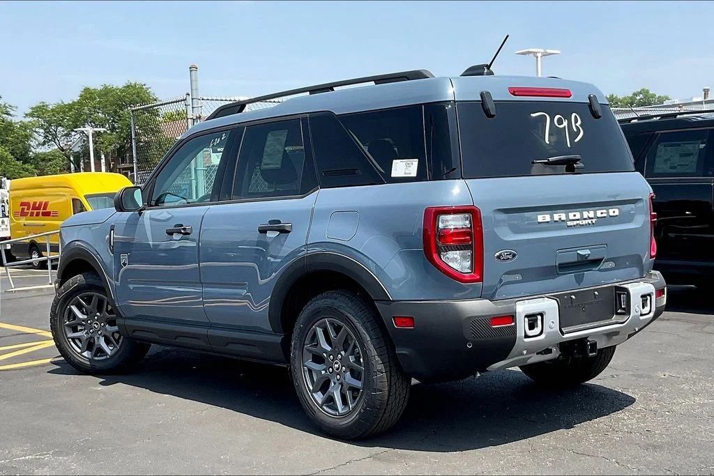 New 2025 Azure Gray Metallic Tri-Coat Ford Big Bend® image 5