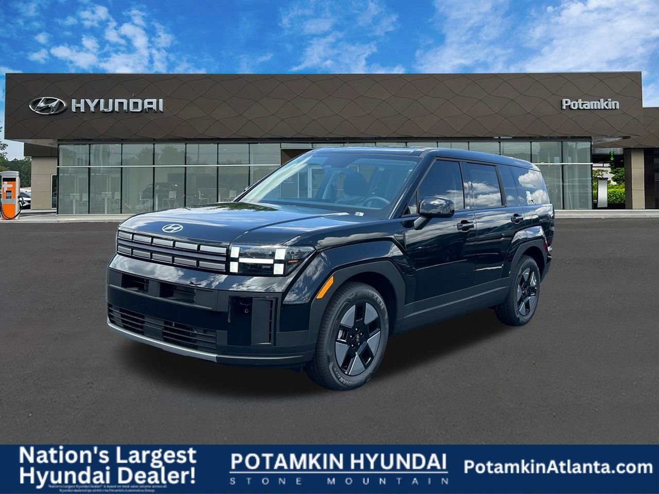 New 2026 Phantom Black Hyundai SE image 1