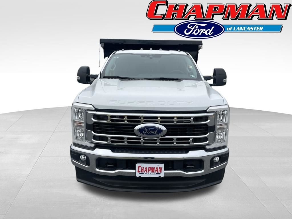 New 2026 Oxford White Ford F-350® XL image 2