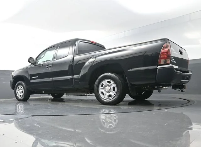 Used 2013 Black Toyota Base image 38