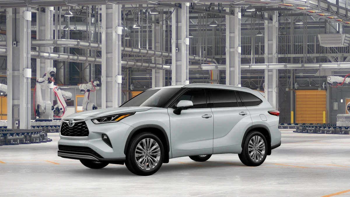 New 2026 Wind Chill Pearl Toyota Platinum image 2