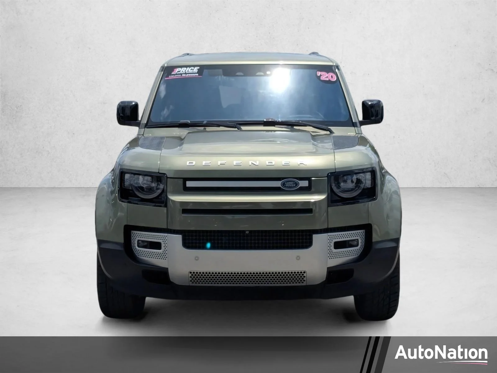 Used 2020 Pangea Green Metallic Land Rover SE image 1