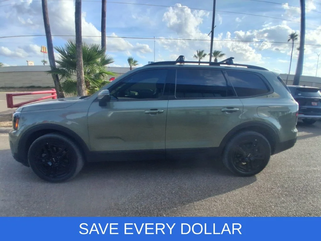 Used 2024 Green Kia EX X-Line image 5