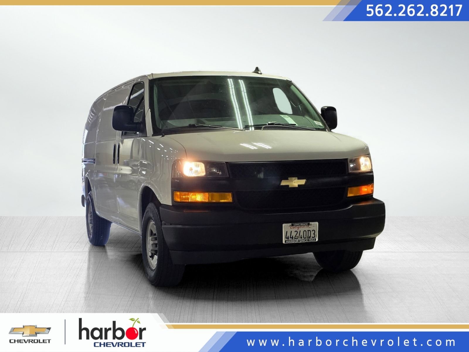 2021 Chevrolet Express 2500 Work Van HD's photo