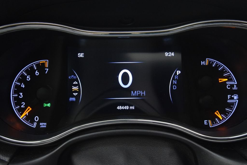 Used 2021 Gray Jeep Limited image 17