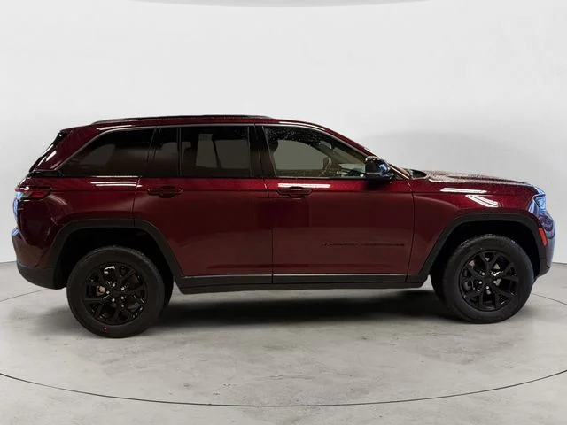 New 2026 Red Jeep Altitude image 7