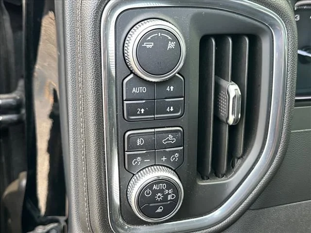 Used 2019 Black GMC SLT image 27